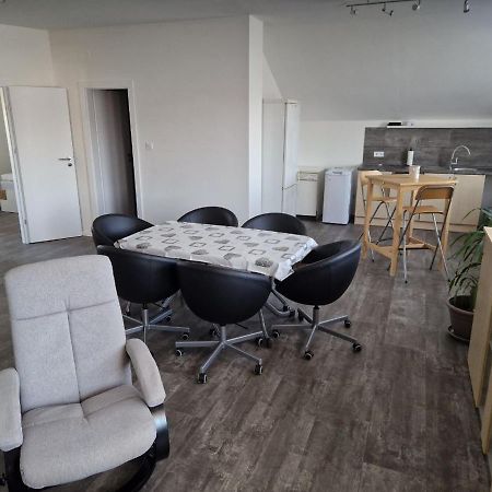 Appartement Andrea Galambok Esterno foto
