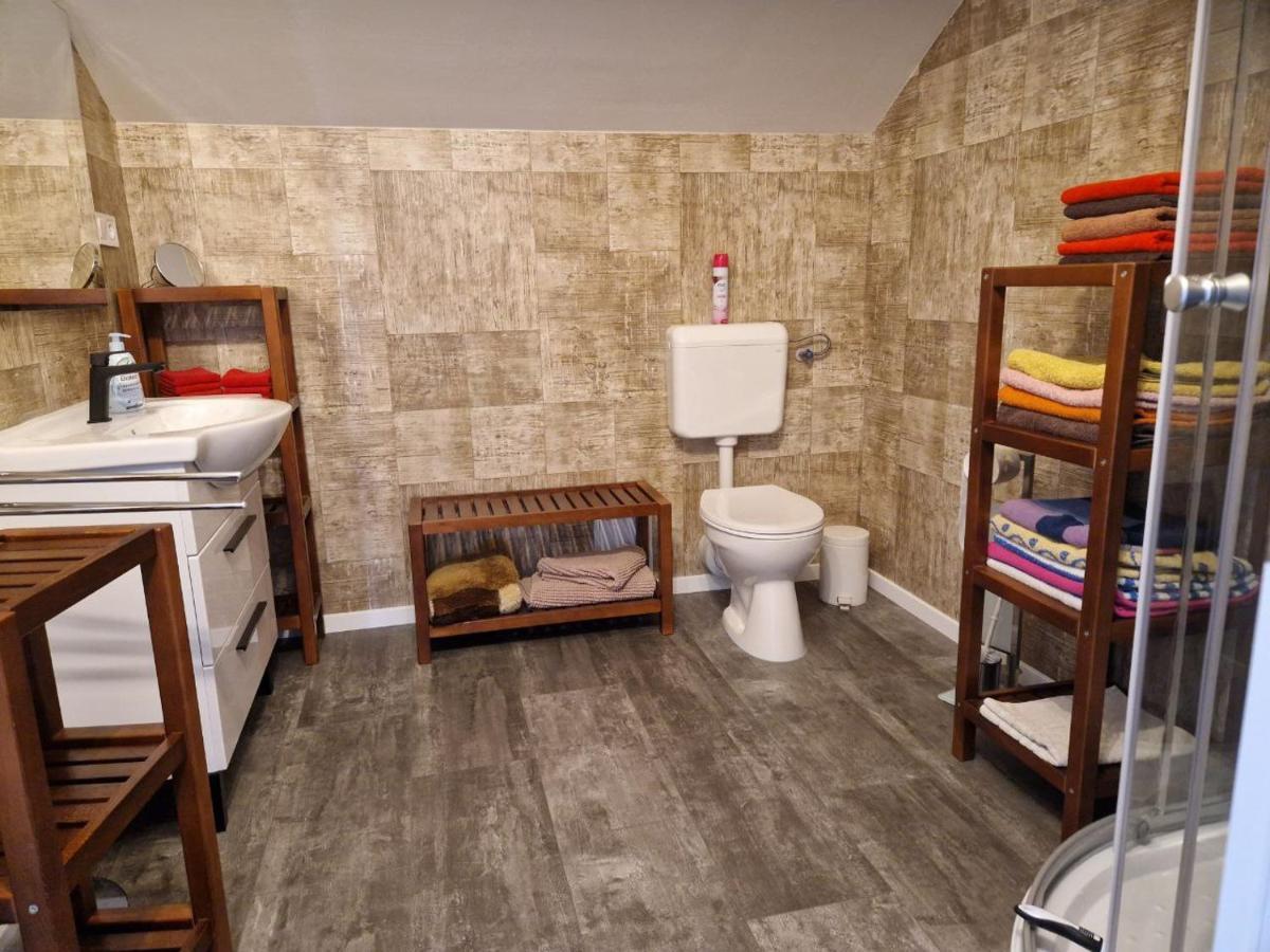 Appartement Andrea Galambok Esterno foto